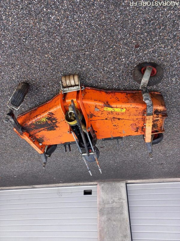 HOLDER C240 - Трактор: фото 4 HOLDER C240 - Трактор: фото 4