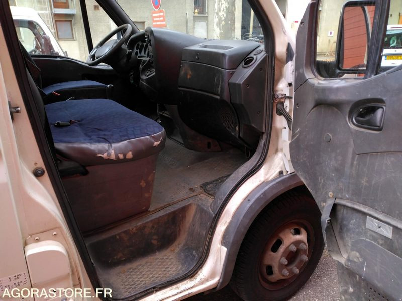 IVECO AMPLIROLL - Малотоннажный бортовой грузовик: фото 5 IVECO AMPLIROLL - Малотоннажный бортовой грузовик: фото 5