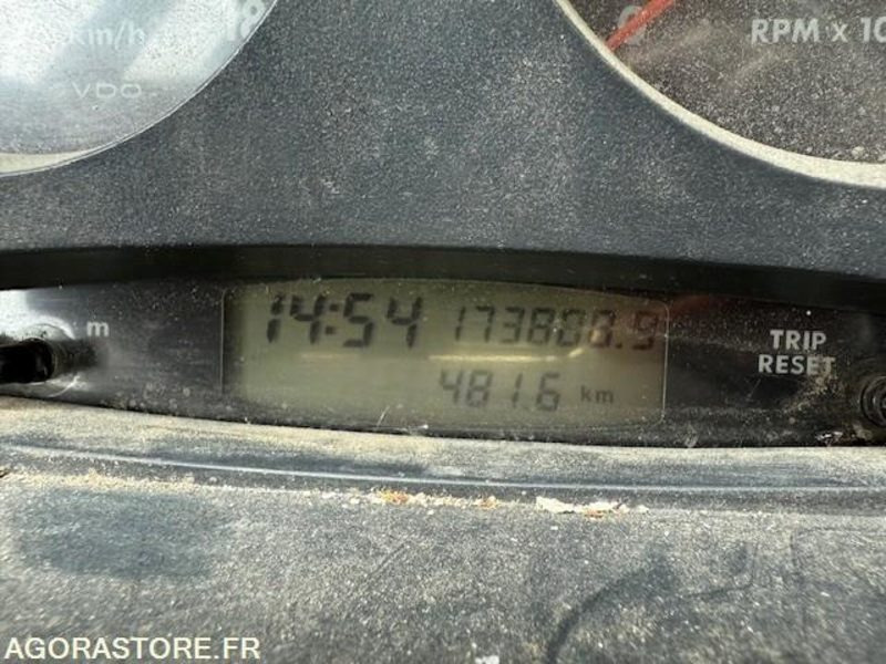 IVECO DAILY - 2003 - 173808KMS - Цельнометаллический фургон: фото 3 IVECO DAILY - 2003 - 173808KMS - Цельнометаллический фургон: фото 3