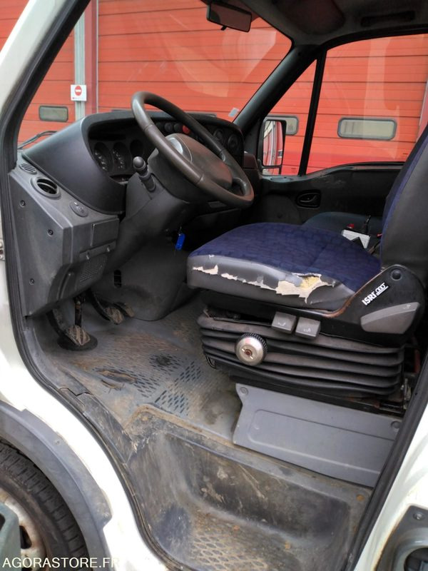 IVECO DAILY AMPLIROOL - 2004 - 82000km - 8206TZ73 - Малотоннажный самосвал: фото 4 IVECO DAILY AMPLIROOL - 2004 - 82000km - 8206TZ73 - Малотоннажный самосвал: фото 4