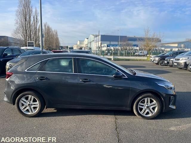 KIA CEED - Хэтчбек: фото 2 KIA CEED - Хэтчбек: фото 2