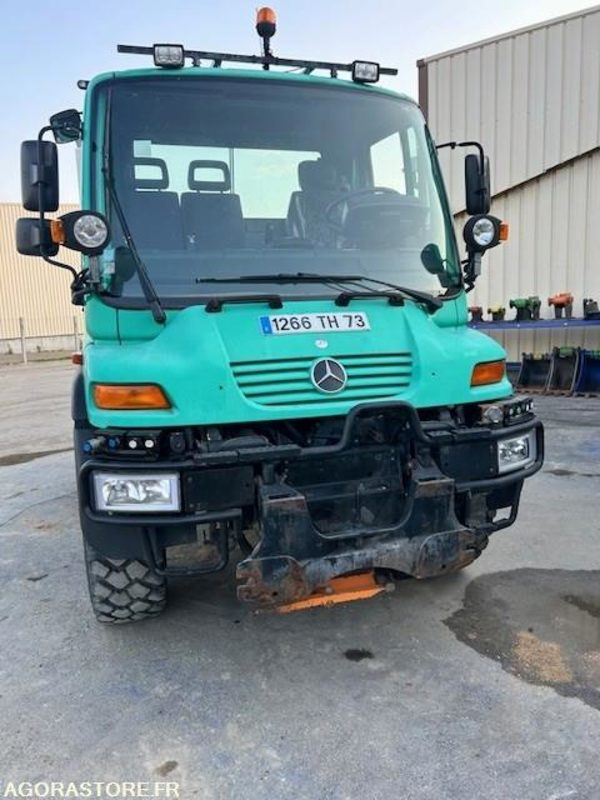 MERCEDES UNIMOG U300C VERSION COMMUNALE 2000 97652 KM - Коммунальная/ Специальная техника: фото 1 MERCEDES UNIMOG U300C VERSION COMMUNALE 2000 97652 KM - Коммунальная/ Специальная техника: фото 1