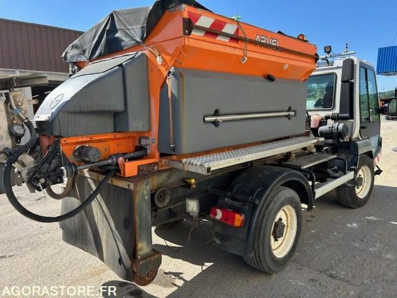 LINDNER UNITRAC 102C AMPLIROLL + LAME + SALEUSE 2008 5050 HEURES - Снегоуборочная машина, Крюковой мультилифт: фото 5 LINDNER UNITRAC 102C AMPLIROLL + LAME + SALEUSE 2008 5050 HEURES - Снегоуборочная машина, Крюковой мультилифт: фото 5