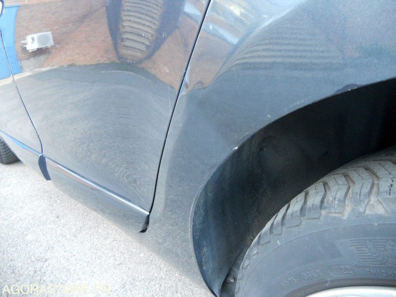 LOT 8 SLT - RENAULT MEGANE - Легковой автомобиль: фото 5 LOT 8 SLT - RENAULT MEGANE - Легковой автомобиль: фото 5