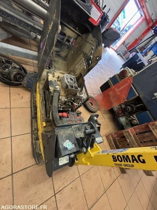 LOT DE 2 PLAQUES BOMAG BPR 60/65D/E ET BPR45/55D 2019 ET 2022 - Виброплита: фото 5 LOT DE 2 PLAQUES BOMAG BPR 60/65D/E ET BPR45/55D 2019 ET 2022 - Виброплита: фото 5