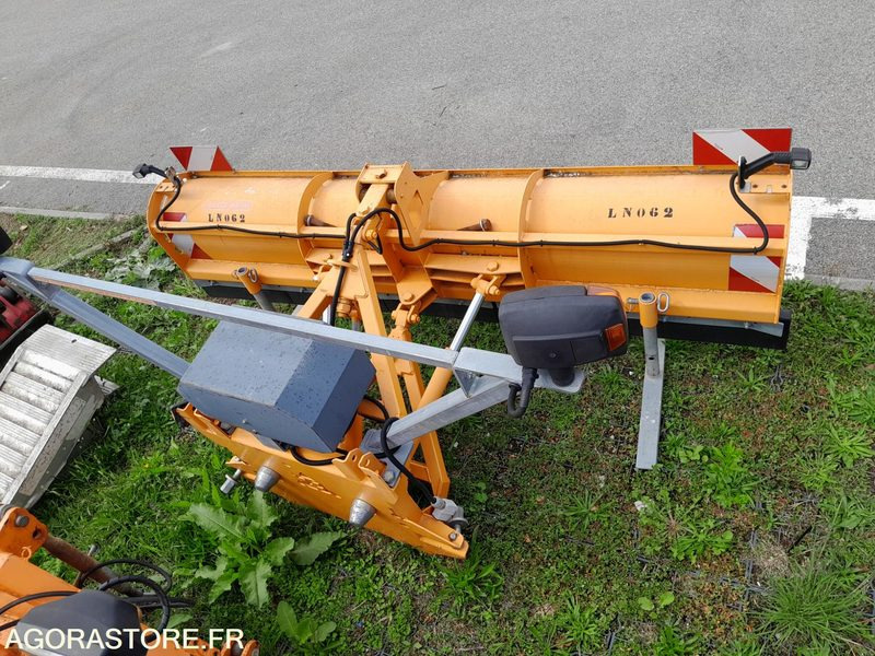 Lame à neige Europe Service Agilo25 (LN062) - Садовое оборудование: фото 4 Lame à neige Europe Service Agilo25 (LN062) - Садовое оборудование: фото 4