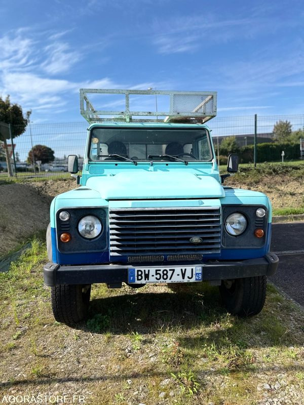 Land Rover Defender BW-587-VJ Mini Combiné Export Exclusivement - Пикап: фото 4 Land Rover Defender BW-587-VJ Mini Combiné Export Exclusivement - Пикап: фото 4