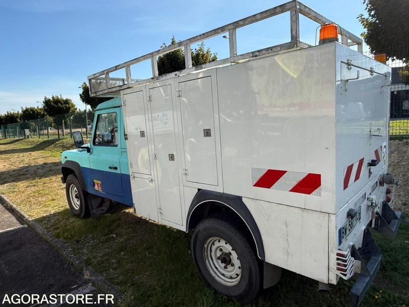 Land Rover Defender BW-587-VJ Mini Combiné Export Exclusivement - Пикап: фото 2 Land Rover Defender BW-587-VJ Mini Combiné Export Exclusivement - Пикап: фото 2