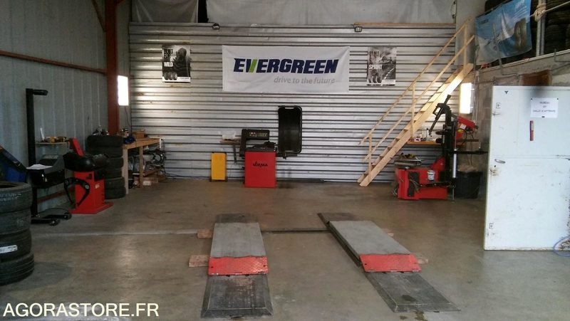 Lot B3 - Pont a Ciseaux - Инструмент/ Оборудование: фото 1 Lot B3 - Pont a Ciseaux - Инструмент/ Оборудование: фото 1