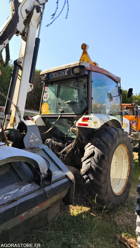 Lot Renault - Tracteur ergos 446 Roto 209 - 2009 et FAUCHEUSE NOREMAT VISIOBRA - Трактор: фото 5 Lot Renault - Tracteur ergos 446 Roto 209 - 2009 et FAUCHEUSE NOREMAT VISIOBRA - Трактор: фото 5