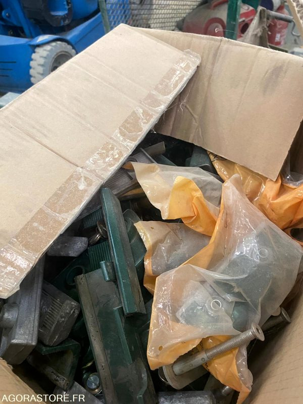 Lot de 10 portillons ACIER 100x100 Jamais mis en place - Садовое оборудование: фото 5 Lot de 10 portillons ACIER 100x100 Jamais mis en place - Садовое оборудование: фото 5