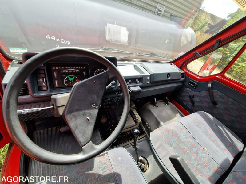 Renault B120 -1997 - 27058 - 9399WD27 - Лёгкий коммерческий автомобиль: фото 5 Renault B120 -1997 - 27058 - 9399WD27 - Лёгкий коммерческий автомобиль: фото 5