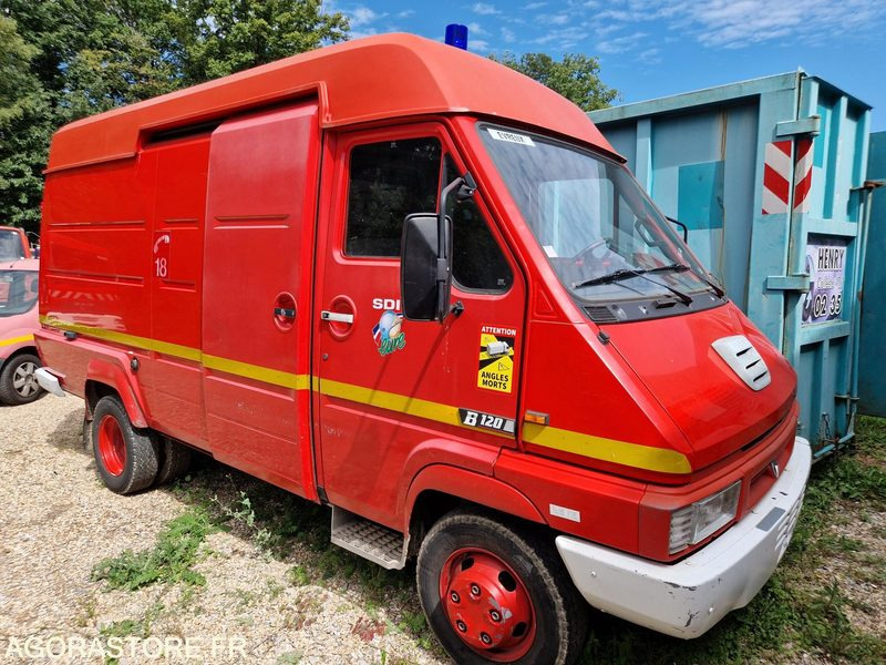 Renault B120 -1997 - 27058 - 9399WD27 - Лёгкий коммерческий автомобиль: фото 2 Renault B120 -1997 - 27058 - 9399WD27 - Лёгкий коммерческий автомобиль: фото 2