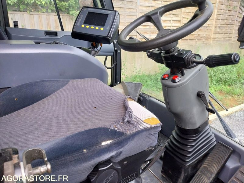 MATHIEU BALAYEUSE MC 400 GRAND AZZURA - Подметально-уборочная машина: фото 5 MATHIEU BALAYEUSE MC 400 GRAND AZZURA - Подметально-уборочная машина: фото 5