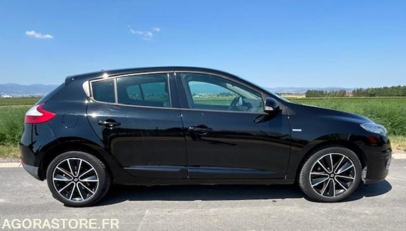 MEGANE 1.2 L TCE 115 CH BOSE EDITION - 2013 - 97 595 kms - Легковой автомобиль: фото 1 MEGANE 1.2 L TCE 115 CH BOSE EDITION - 2013 - 97 595 kms - Легковой автомобиль: фото 1