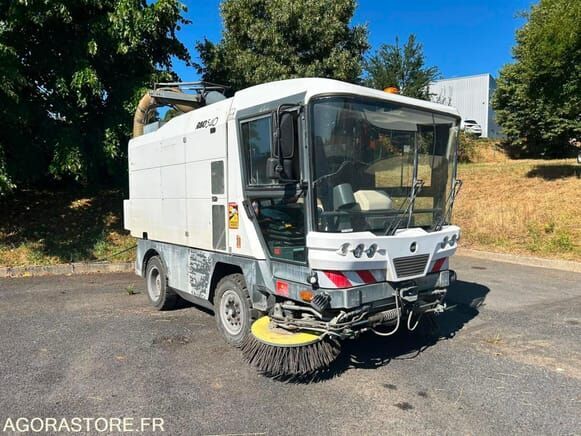 Mathieu 540 - Подметально-уборочная машина: фото 1 Mathieu 540 - Подметально-уборочная машина: фото 1