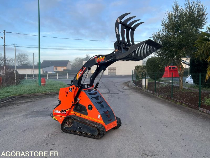 Mini chargeur porte outils SV25H moteur 25cv kubota - Погрузчик: фото 2 Mini chargeur porte outils SV25H moteur 25cv kubota - Погрузчик: фото 2