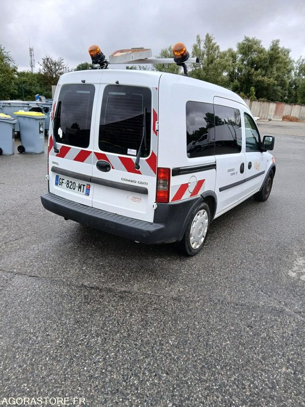 OPEL COMBO CARGO - 2007 - 198425km - Легковой фургон: фото 4 OPEL COMBO CARGO - 2007 - 198425km - Легковой фургон: фото 4