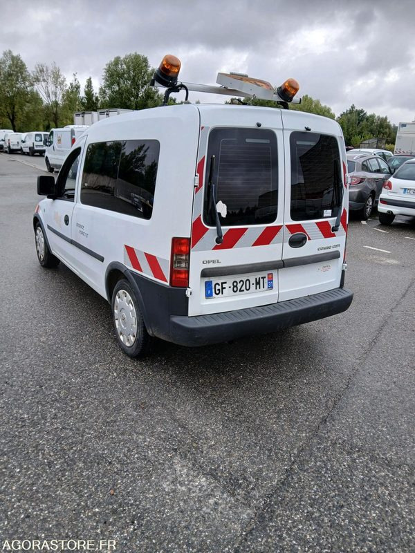 OPEL COMBO CARGO - 2007 - 198425km - Легковой фургон: фото 5 OPEL COMBO CARGO - 2007 - 198425km - Легковой фургон: фото 5