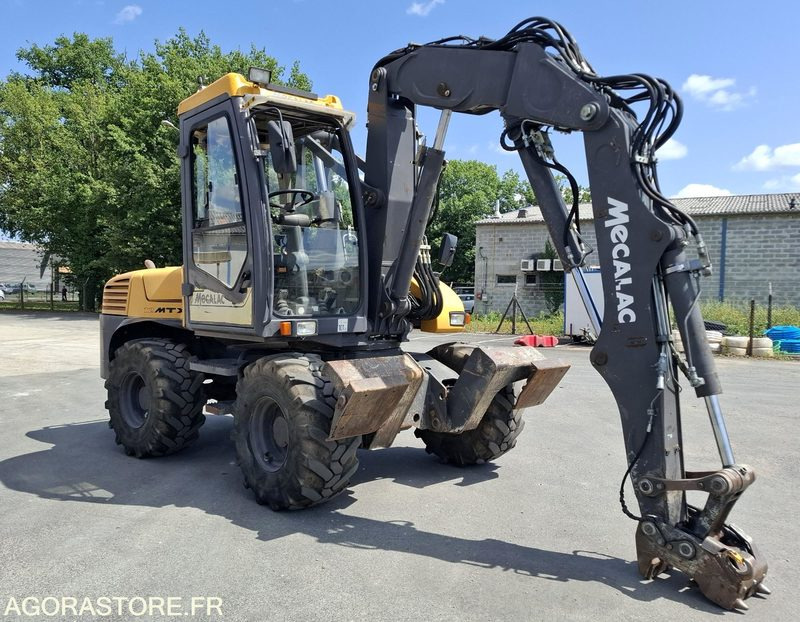 PELLE SUR PNEUS MECALAC 12MTX 4.5 - 2013 / 8 700 HEURES - Экскаватор: фото 3 PELLE SUR PNEUS MECALAC 12MTX 4.5 - 2013 / 8 700 HEURES - Экскаватор: фото 3
