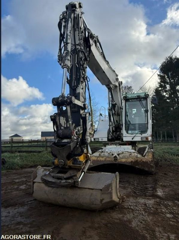 PELLE SUR PNEUS - VOLVO -EW160D - 2014 - 14700H - Экскаватор: фото 3 PELLE SUR PNEUS - VOLVO -EW160D - 2014 - 14700H - Экскаватор: фото 3