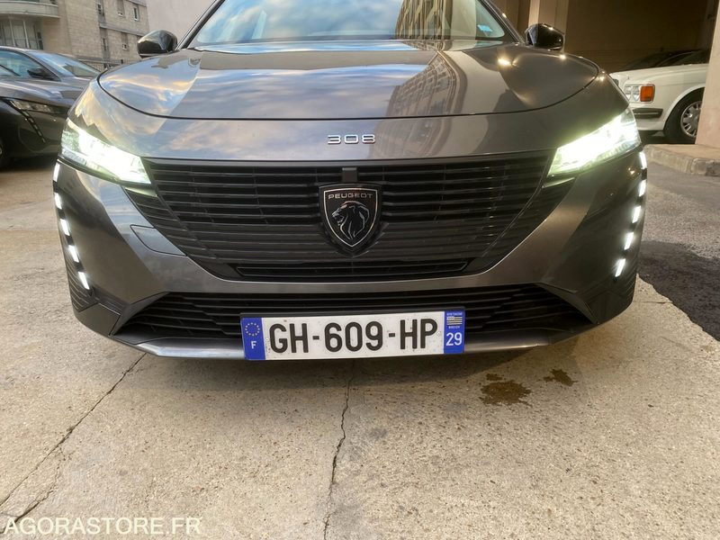 PEUGEOT 308 III (P5) SW 1.5 BlueHDi 16V EAT8 S&S 130 Boîte automatique PAS TVA - Универсал: фото 4 PEUGEOT 308 III (P5) SW 1.5 BlueHDi 16V EAT8 S&S 130 Boîte automatique PAS TVA - Универсал: фото 4