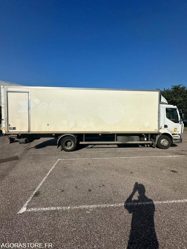 PORTEUR ROUTIER - RENAULT - MIDLUM - 2009 / 307 758 KM - 643 ALN 54 - Грузовик с закрытым кузовом: фото 3 PORTEUR ROUTIER - RENAULT - MIDLUM - 2009 / 307 758 KM - 643 ALN 54 - Грузовик с закрытым кузовом: фото 3
