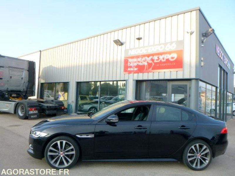 PRIX TTC 0% TVA - JAGUAR XE 2.0 180CV R SPORT AWD - 2016 - 160 000km - Легковой автомобиль: фото 5 PRIX TTC 0% TVA - JAGUAR XE 2.0 180CV R SPORT AWD - 2016 - 160 000km - Легковой автомобиль: фото 5