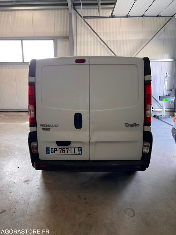 PRIX TTC 0%TVA - RENAULT TRAFIC 2008 2.0 DCI 214.000KM MOTEUR ECHANGE STANDARD - Цельнометаллический фургон: фото 4 PRIX TTC 0%TVA - RENAULT TRAFIC 2008 2.0 DCI 214.000KM MOTEUR ECHANGE STANDARD - Цельнометаллический фургон: фото 4