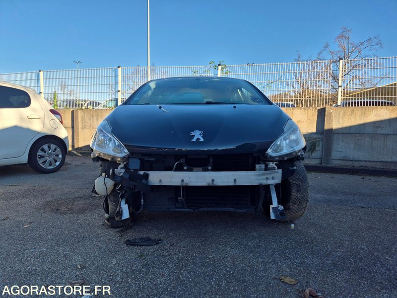 Peugeot 208 accidenté - EY-163-PP - Легковой автомобиль: фото 1 Peugeot 208 accidenté - EY-163-PP - Легковой автомобиль: фото 1