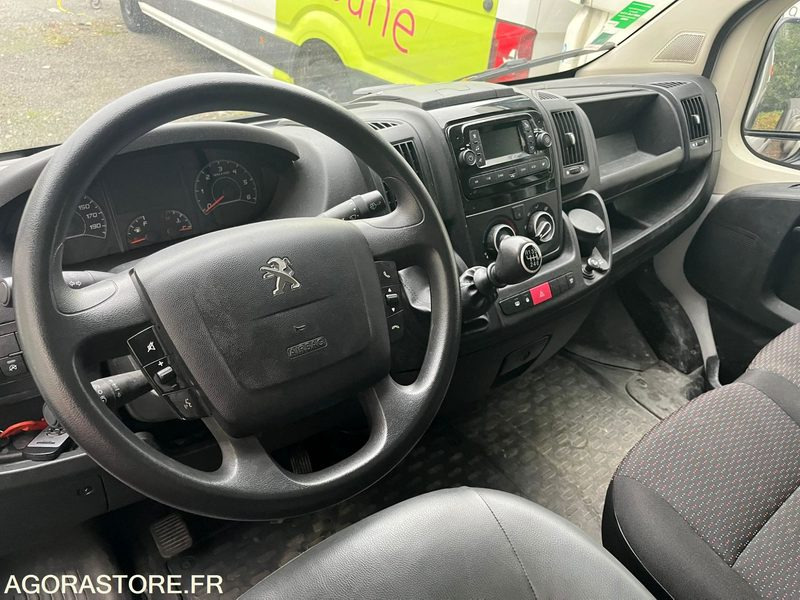 Peugeot Boxer 165CV L2H2 avec Hayon et Galerie - 2023 - 90000 Kms - Цельнометаллический фургон: фото 4 Peugeot Boxer 165CV L2H2 avec Hayon et Galerie - 2023 - 90000 Kms - Цельнометаллический фургон: фото 4