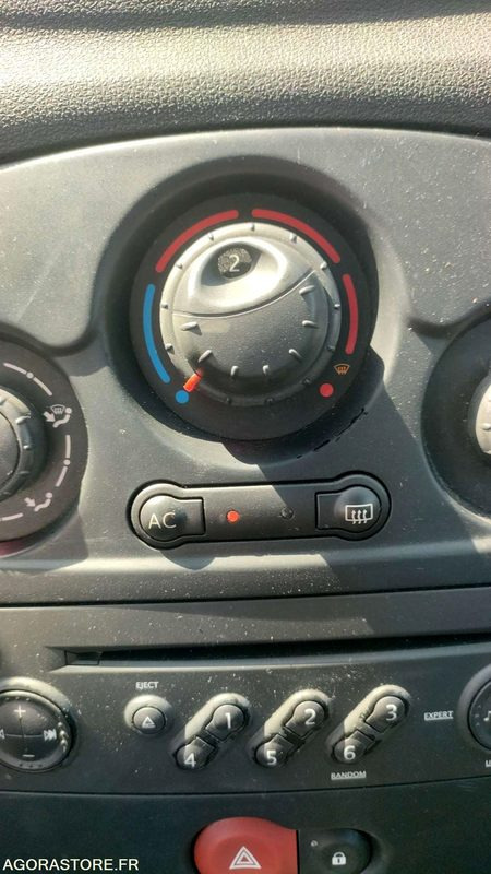 RENAULT CLIO - 2008 - 182854kms - Легковой автомобиль: фото 5 RENAULT CLIO - 2008 - 182854kms - Легковой автомобиль: фото 5