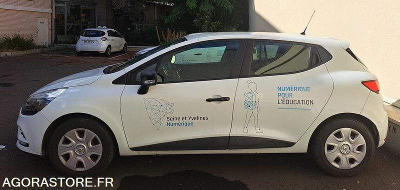 RENAULT - CLIO - 2018 - 79 000 KM - Легковой автомобиль: фото 3 RENAULT - CLIO - 2018 - 79 000 KM - Легковой автомобиль: фото 3