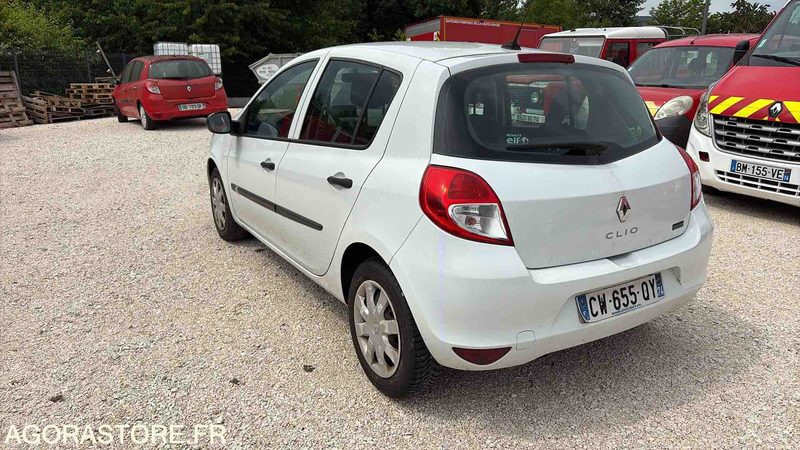 RENAULT CLIO 3 - 197 915 Kms - 2013-CW-655-QY - Легковой автомобиль: фото 4 RENAULT CLIO 3 - 197 915 Kms - 2013-CW-655-QY - Легковой автомобиль: фото 4