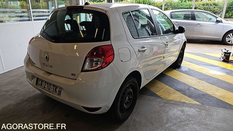 RENAULT CLIO - CA210TK - Легковой автомобиль: фото 3 RENAULT CLIO - CA210TK - Легковой автомобиль: фото 3