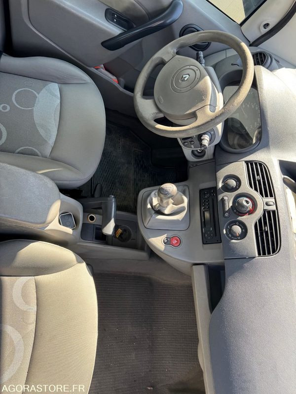 RENAULT KANGOO 1.5 DCI 5 PLACE - 2008 - 193 000km - Легковой автомобиль: фото 5 RENAULT KANGOO 1.5 DCI 5 PLACE - 2008 - 193 000km - Легковой автомобиль: фото 5