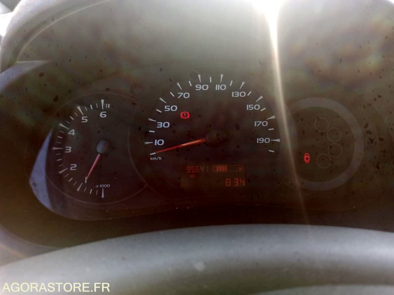 RENAULT KANGOO VL 5 PLACES 1.5 DCI 86 CH 2010 95641 KM - Легковой автомобиль: фото 5 RENAULT KANGOO VL 5 PLACES 1.5 DCI 86 CH 2010 95641 KM - Легковой автомобиль: фото 5