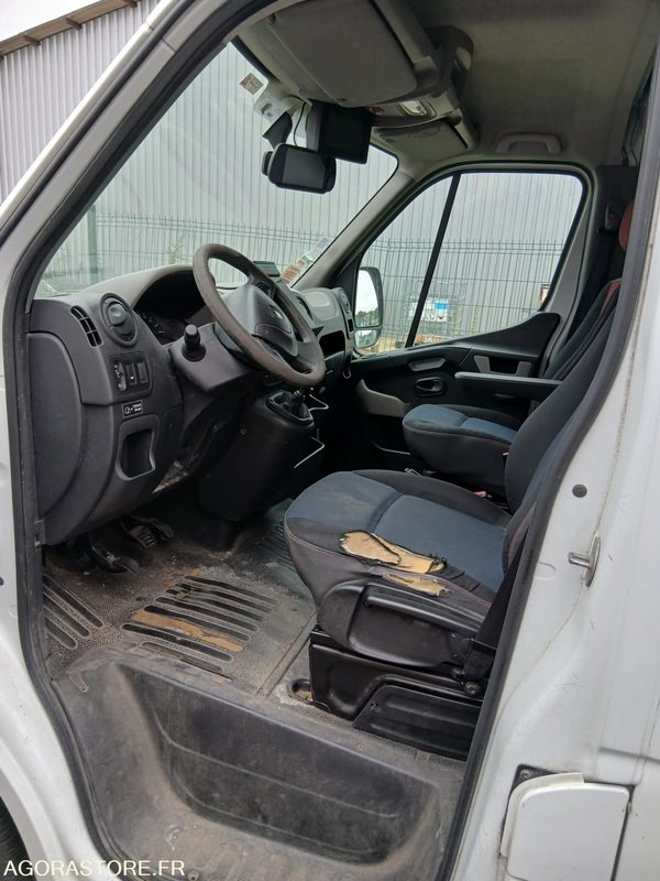 RENAULT MASTER - 2016 - 304402 Kms - Цельнометаллический фургон: фото 5 RENAULT MASTER - 2016 - 304402 Kms - Цельнометаллический фургон: фото 5