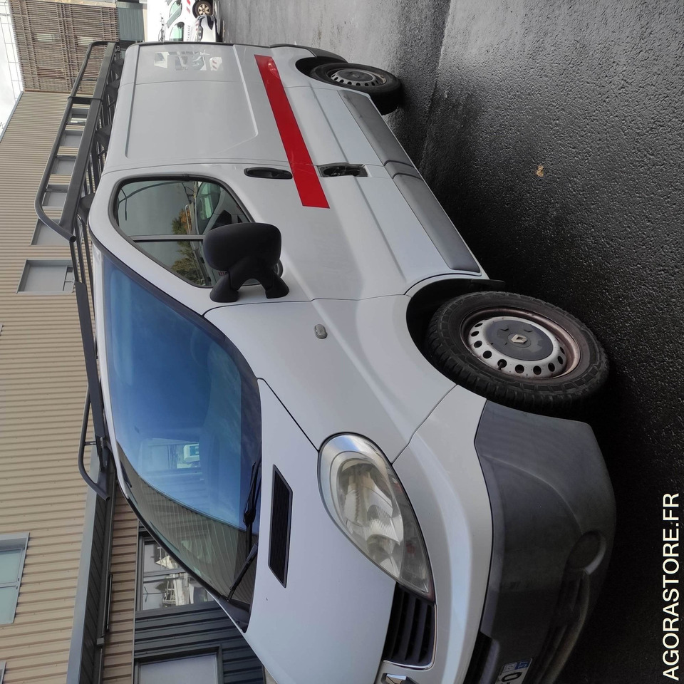 RENAULT - TRAFIC - 2013 / 171683 KMS (CS-775-FQ) - Цельнометаллический фургон: фото 2 RENAULT - TRAFIC - 2013 / 171683 KMS (CS-775-FQ) - Цельнометаллический фургон: фото 2