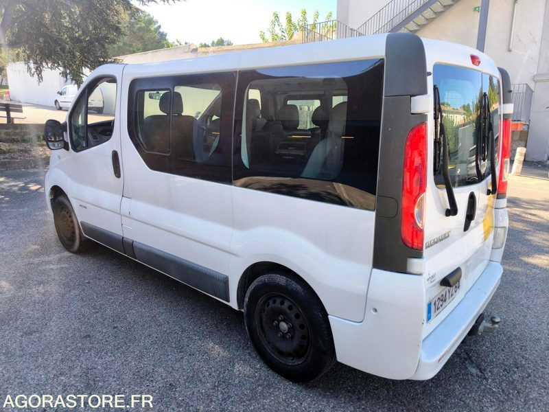 RENAULT TRAFIC MINI BUS BVA - Микроавтобус, Пассажирский фургон: фото 4 RENAULT TRAFIC MINI BUS BVA - Микроавтобус, Пассажирский фургон: фото 4