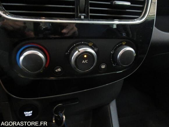 Хэтчбек Renault CLIO: фото 14 Хэтчбек Renault CLIO: фото 14