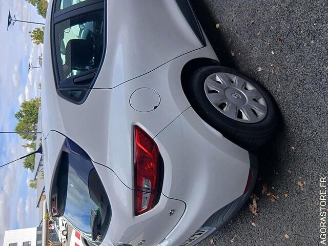 Хэтчбек Renault CLIO: фото 10 Хэтчбек Renault CLIO: фото 10