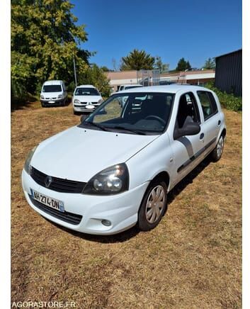 Renault CLIO - Хэтчбек: фото 4 Renault CLIO - Хэтчбек: фото 4