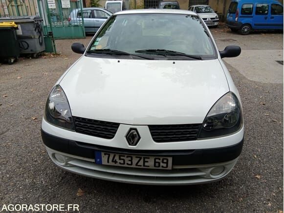 Renault CLIO - Хэтчбек: фото 1 Renault CLIO - Хэтчбек: фото 1