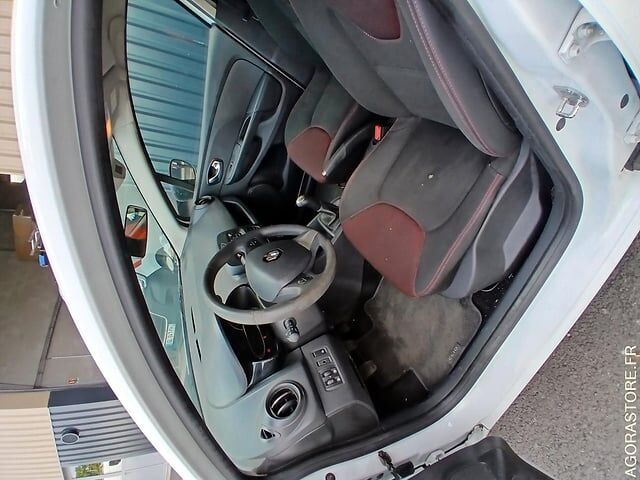 Хэтчбек Renault CLIO: фото 15 Хэтчбек Renault CLIO: фото 15