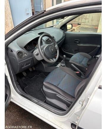 Renault CLIO - Хэтчбек: фото 2 Renault CLIO - Хэтчбек: фото 2