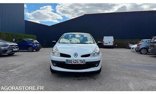 Renault CLIO - Хэтчбек: фото 1 Renault CLIO - Хэтчбек: фото 1