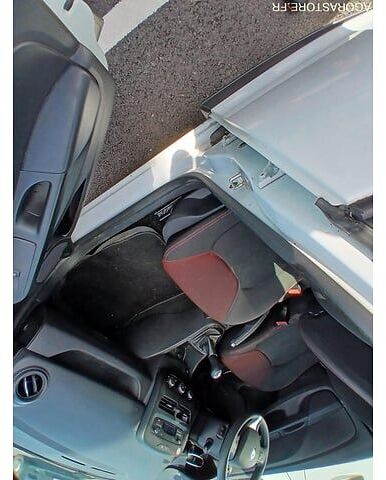 Renault CLIO - Хэтчбек: фото 2 Renault CLIO - Хэтчбек: фото 2