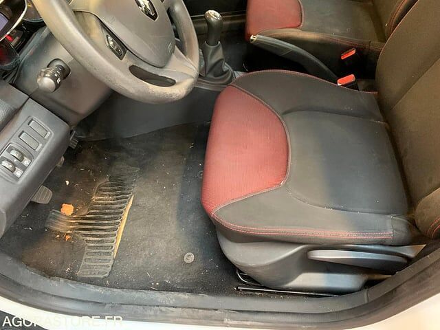Renault CLIO - Хэтчбек: фото 4 Renault CLIO - Хэтчбек: фото 4