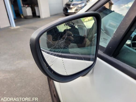 Хэтчбек Renault CLIO: фото 8 Хэтчбек Renault CLIO: фото 8